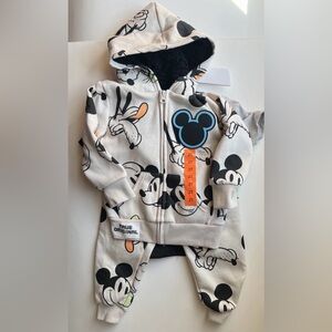 Disney’s Mickey Mouse Character Boy’s 2T 3-Piece Hoodie & Jogger Set Kids Goofy